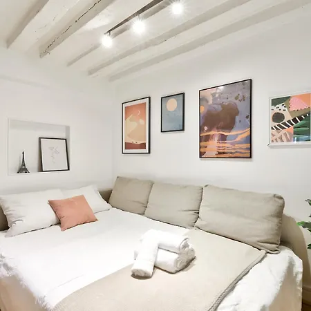 Apartment Modern Parisian Retreat Cozy T2 In 02