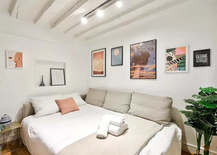 Appartement Modern Parisian Retreat Cozy T2 In 02