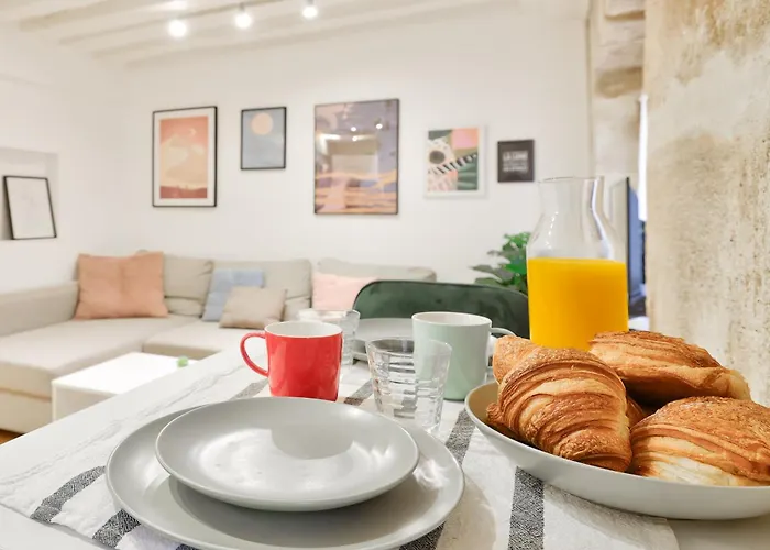 Appartement Modern Parisian Retreat Cozy T2 In 02 Parijs
