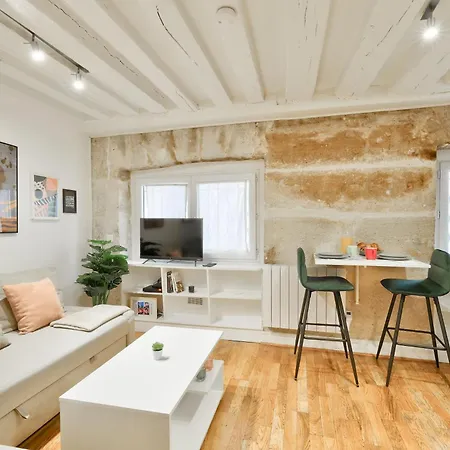Apartmán Modern Parisian Retreat Cozy T2 In 02 *